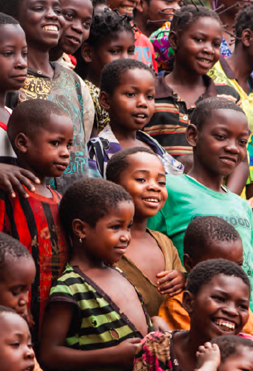 Children attending nutrition education sessions, Luiza